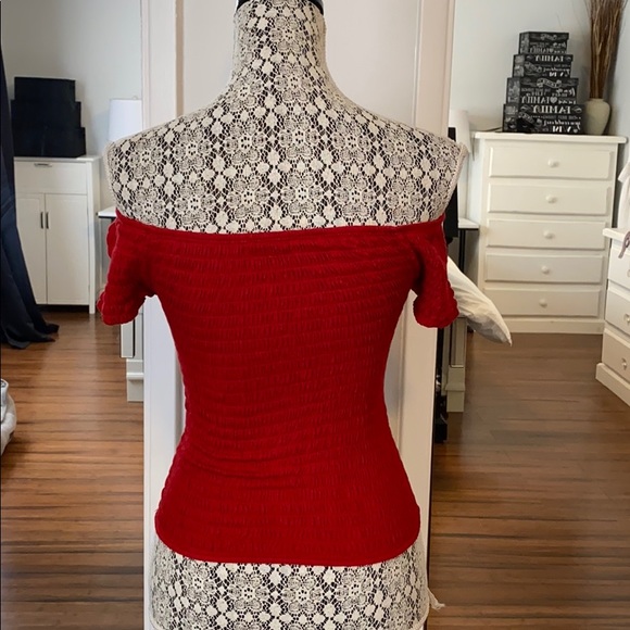 Brandy Melville Red Charlene Smocked Top - Picture 5 of 6